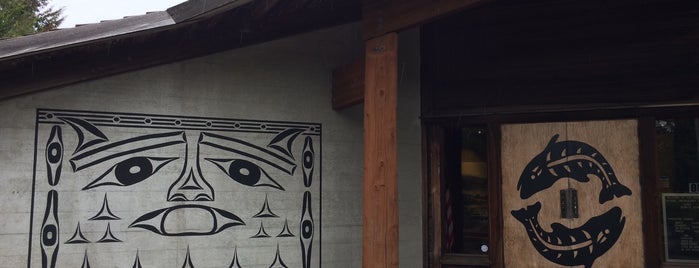 Makah Cultural And Research Center is one of Port Townsend.