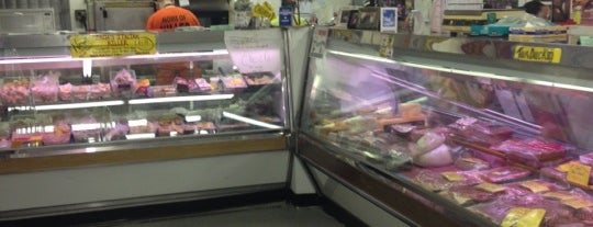 B&B Grocery Meat & Deli is one of Restaurant To-Do List 2.