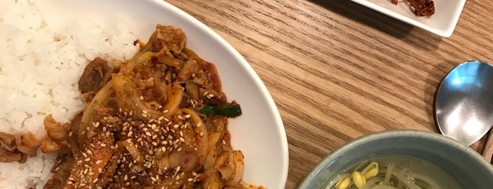 며느리밥풀꽃 is one of Korean Food.