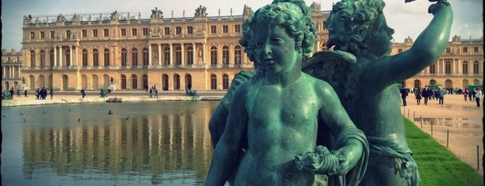 Reggia di Versailles is one of une semaine à Paris.