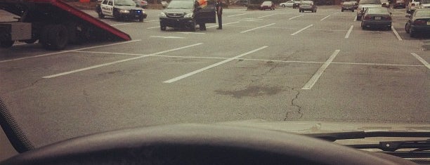 Parking Lot is one of Chester'in Beğendiği Mekanlar.