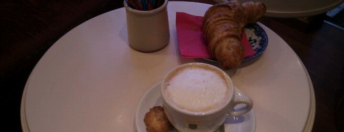Fleur de Café is one of Locais curtidos por 👉👈🎉.