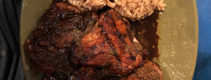 Back A Yard Caribbean American Grill is one of Lugares favoritos de George.