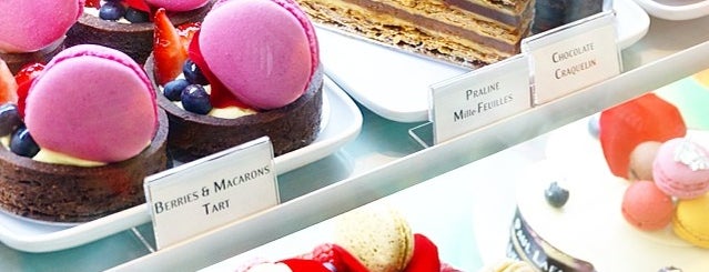 Paul Lafayet is one of 甜品.