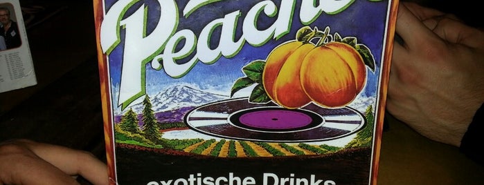 Peaches Schwabing is one of Lieblingsbars.