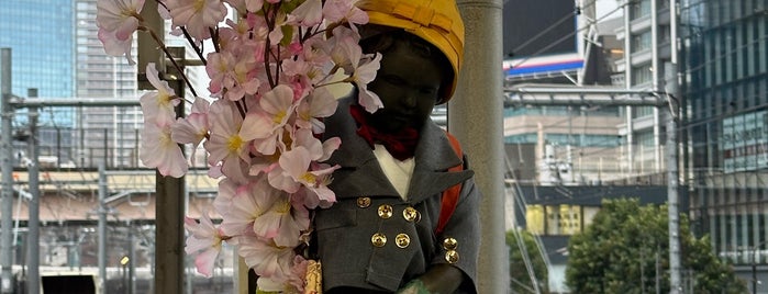 Manneken Pis is one of สถานที่ที่ Dave ถูกใจ.