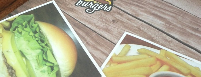 JAF Burgers is one of Tempat yang Disukai Patricia.