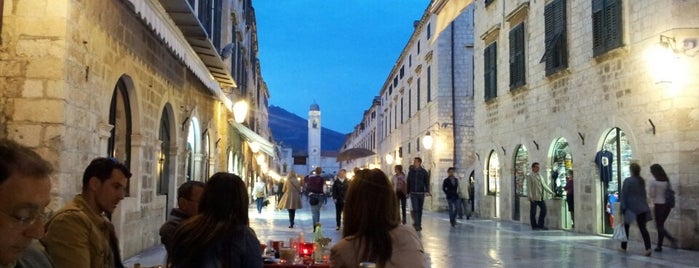 Cafe Festival is one of Must-visit Bar & Dinner in Dubrovnik.