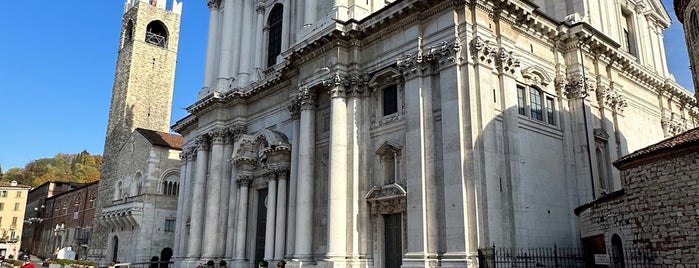 Cattedrale di Santa Maria Assunta is one of Верона.