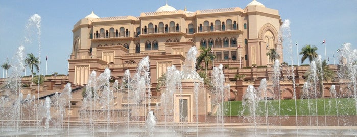 Emirates Palace Hotel is one of Abu Dhabi's top places = Peter's Fav's.