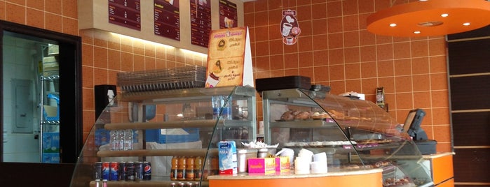Dunkin' Donuts is one of Tempat yang Disukai لولو🥕.