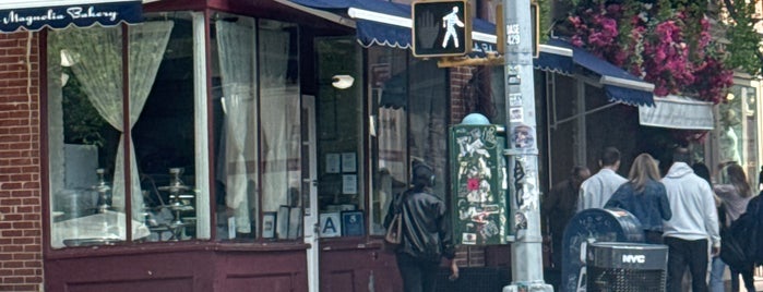 Magnolia Bakery is one of Manhattan.