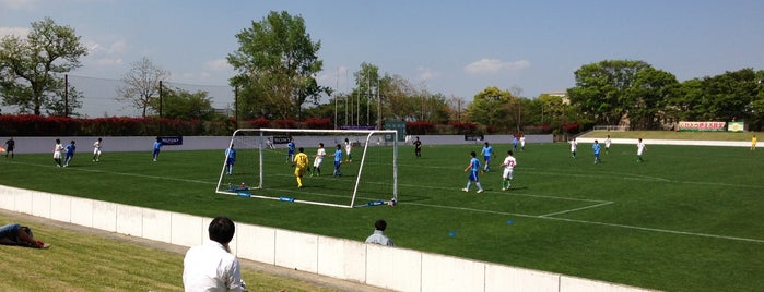 保土ケ谷公園サッカー場 is one of サッカースタジアム.