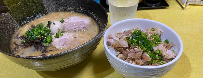 博多とんこつ拉麺処 なお is one of 食.