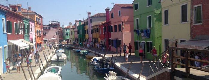 Burano Island is one of Venice ♥.