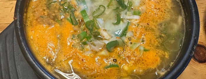 영동소금구이 is one of 한우 맛있는 집.