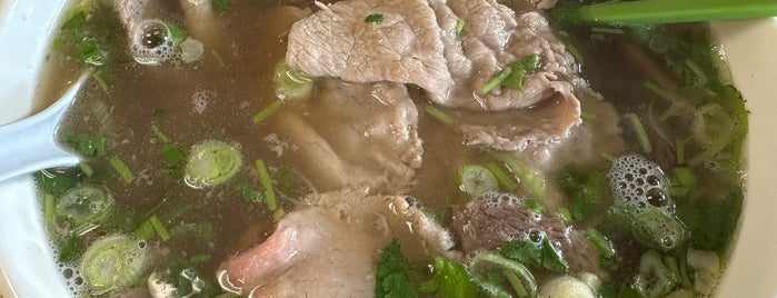 Phở Vietnam is one of Neighborhood Favorites.