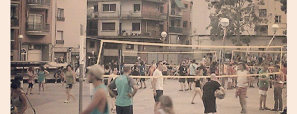 Plaça d'Ángel Pestaña is one of Lieux qui ont plu à Daniel.