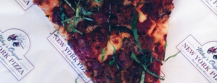 Mikey's Original New York Pizza is one of IG @antskong : понравившиеся места.