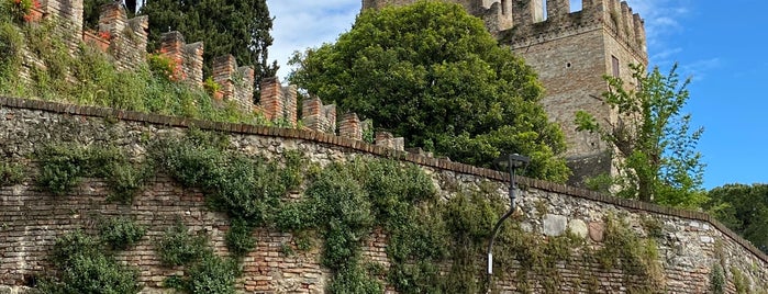 Castello di Conegliano is one of SHORT LOCAL TRIP.