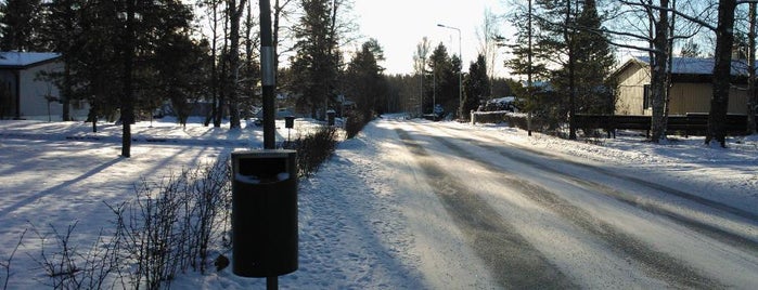Bussipysäkki Ilmarintie 15 is one of Bussipysäkit Valkeakoskella.