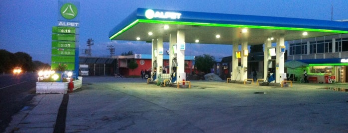 Alpet YSR Petrol is one of Lugares favoritos de TnCr.