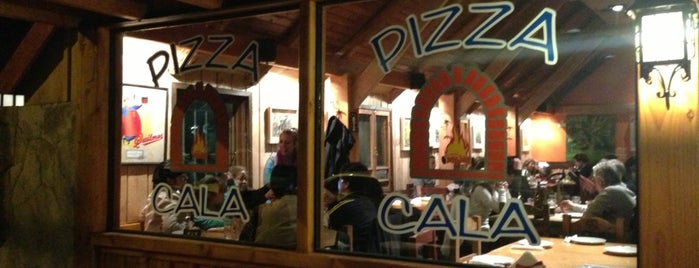 Pizza Cala is one of Locais curtidos por Lucicleia.