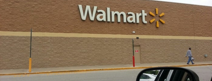 Walmart Supercenter is one of Lieux qui ont plu à Rick.