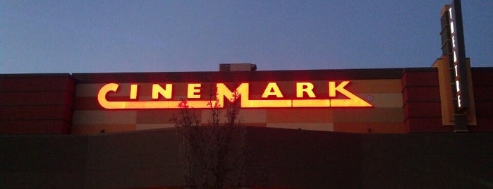 Cinemark Redding 14 and XD is one of Lieux qui ont plu à Jeff.