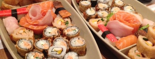 Matsuri Sushi is one of สถานที่ที่ Amanda ถูกใจ.