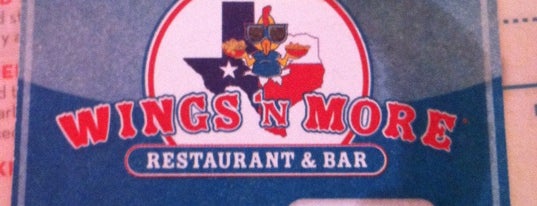 Wings 'N More® Restaurant & Bar is one of Tempat yang Disukai Veronica.