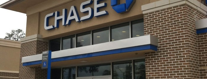 Chase Bank is one of Dee'nin Beğendiği Mekanlar.