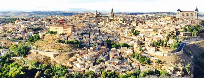 Provincia de Toledo is one of สถานที่ที่ Priscilla ถูกใจ.