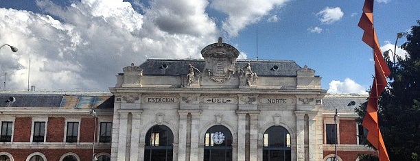 Estación de Valladolid - Campo Grande is one of Tempat yang Disimpan Luis.