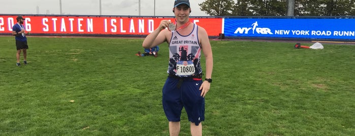 NYRR Staten Island Half Marathon is one of Brandon'un Beğendiği Mekanlar.