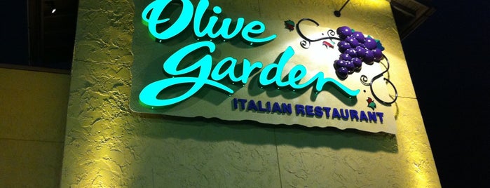 Olive Garden is one of สถานที่ที่บันทึกไว้ของ Wild Things.