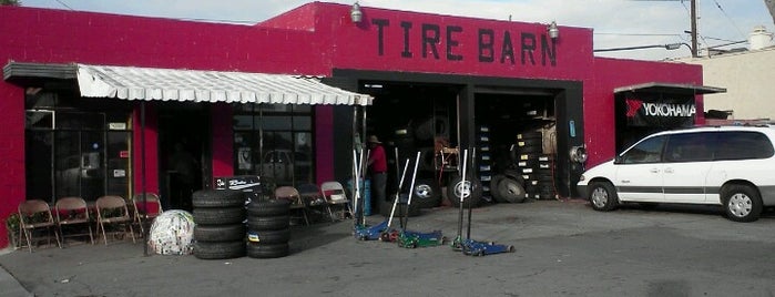 J & D Tire Barn is one of Tempat yang Disukai Nick.