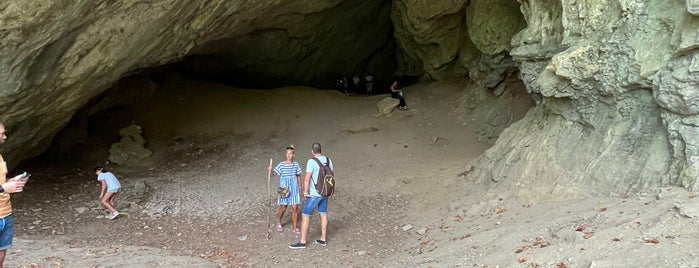 Istállóskői Ősember-barlang is one of HU countryside.