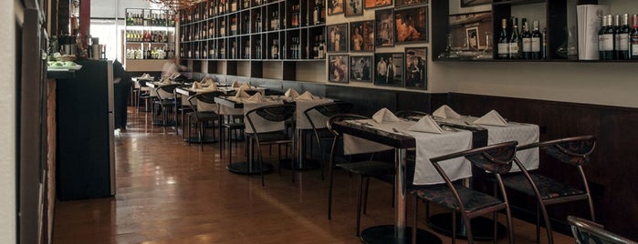 La Divina Comedia Trattoria is one of Favoritos Mistercaves.