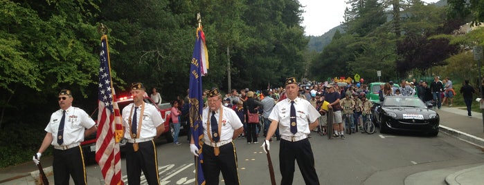 Mill Valley Memorial Day Parade is one of Tempat yang Disukai Philip.