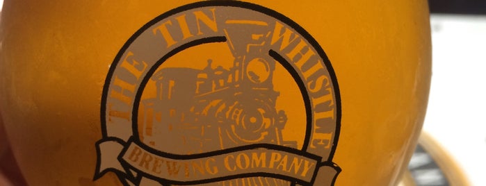 The Tin Whistle Brewery is one of Lieux qui ont plu à Dan.