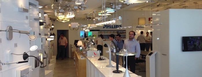 Philips Home Lighting is one of Lieux qui ont plu à Hernan.