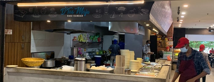 Restoran Nasi Kandar D'Tas Maju is one of Kuala Lumpur, Malaysia 🇲🇾.