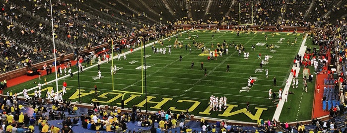 Michigan Stadium is one of Dustin : понравившиеся места.