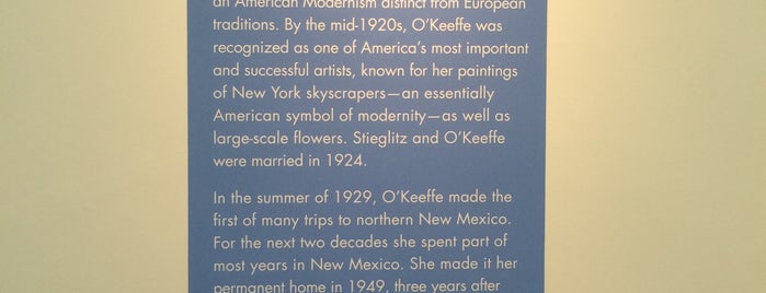 Georgia O'Keeffe Museum is one of Tempat yang Disukai Carla.