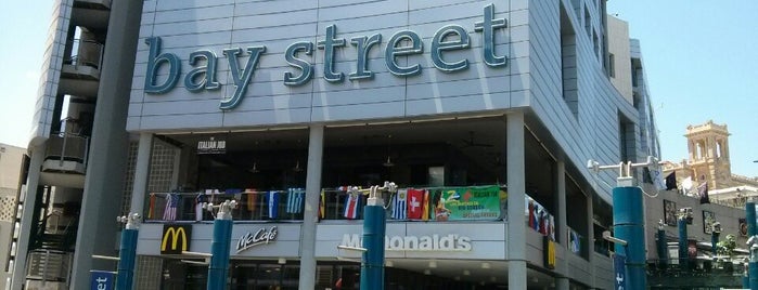 Bay Street Tourist and Shopping Complex is one of Malta.