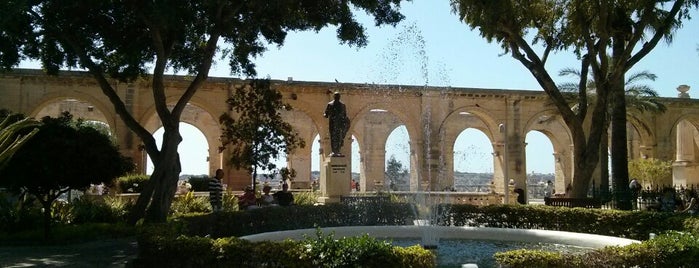 Jardines Superiores de Barrakka is one of Malta.