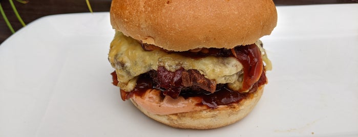Plietsch is one of Burger!.