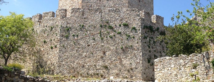Platamon Castle is one of Pieria.