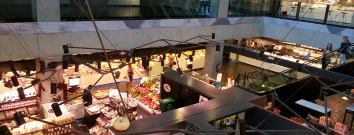 Mercado de San Antón is one of Brunch in Madrid.